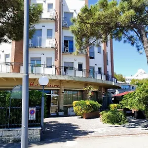 3* Hotel Trocadero